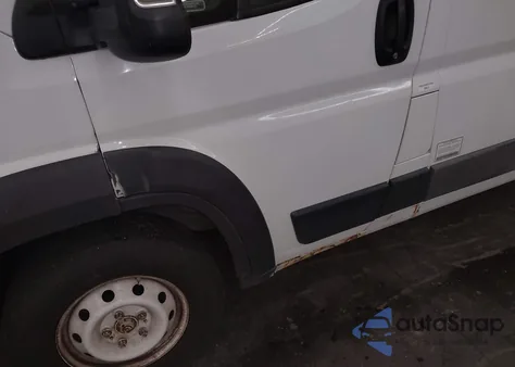 2016 Ram Promaster 1500 Low Roof из США, поврежденный, VIN 3C6TRVAG2GE127837